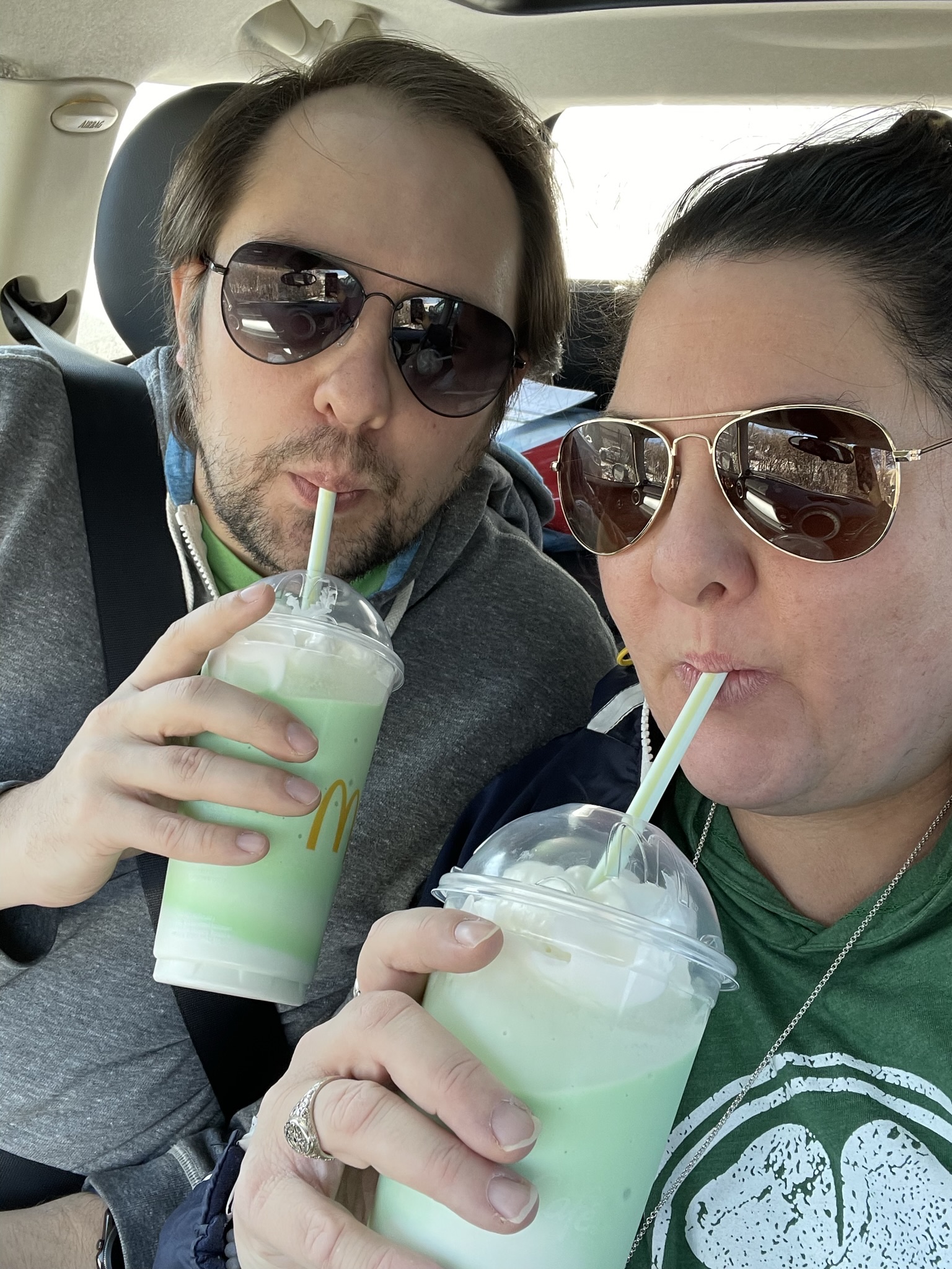 Jen Ken shakes